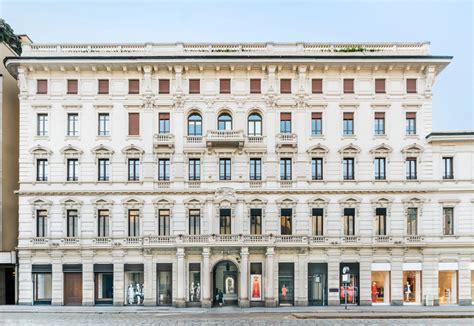 gianni versace via manzoni 38 milano telefono